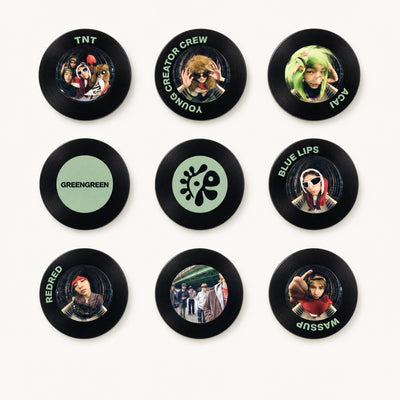 9 × Mini Vinyls